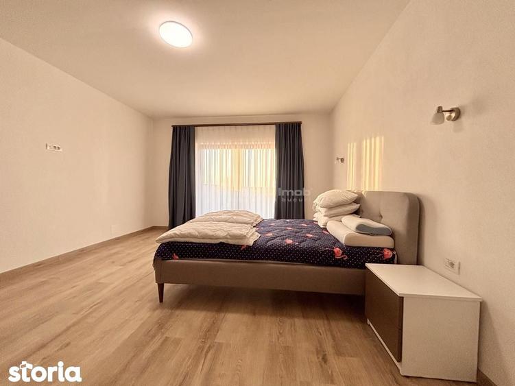 Casă cu 6 camere cu Teren 2310 Mp în Sânmartin
