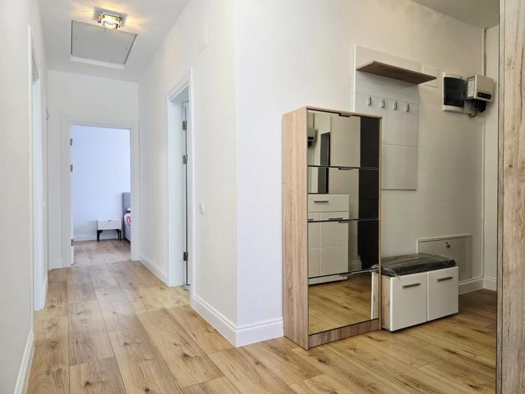 Casă individuală cu 4 camere cu Teren 360 Mp în Tunari