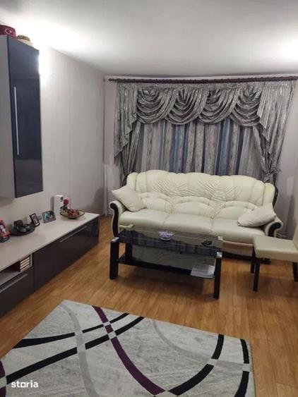 Casă cu 4 camere cu Teren 270 Mp în Central