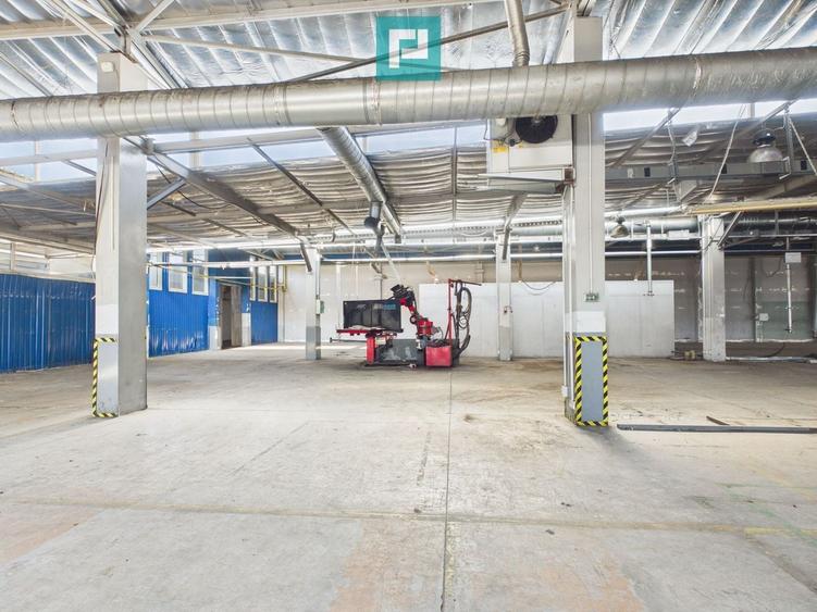 Spațiu industrial, de 3,400 mp, în Poltur