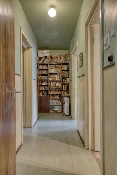 Apartament cu 3 camere semidecomandat în Gorjului