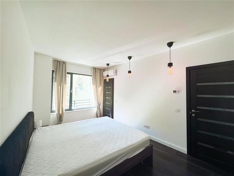 Apartament cu 3 camere semidecomandat, mobilat în Herăstrău