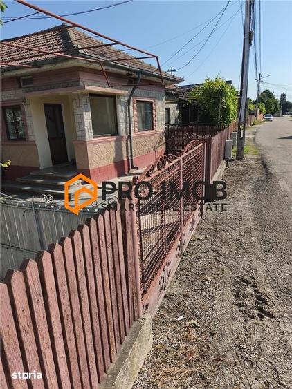 Casă cu 4 camere decomandat cu Teren 638 Mp în Căpățânești