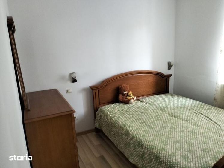 Inchiriez apartament 3 camere - 2