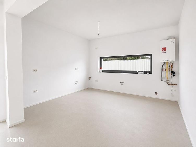 Casă cu 4 camere cu Teren 350 Mp în Crevedia