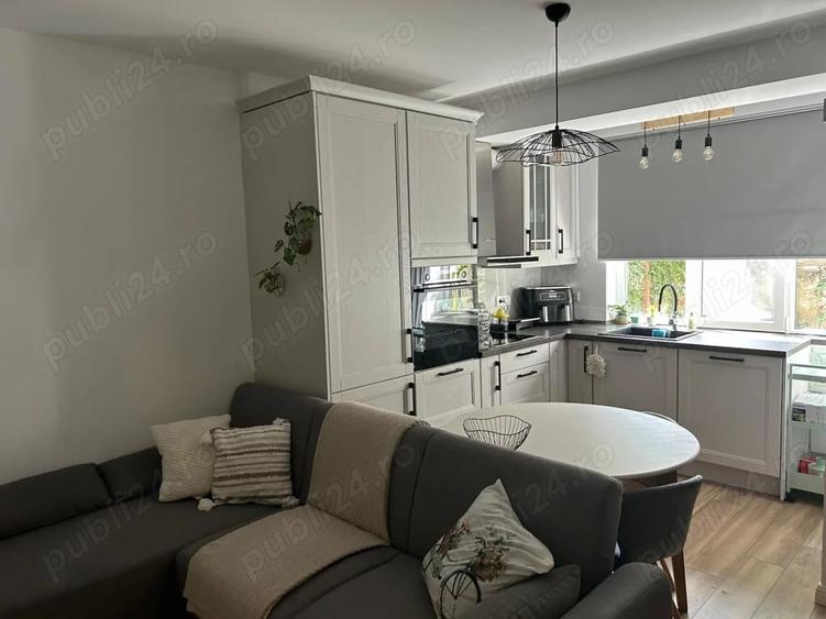Apartament cu 3 camere decomandat în Ultracentral