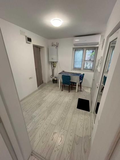 Inchiez apartament 2 camere la Delinzariu ,3 minute de plaje complet utila:,masina de spalat ,frigider ,aragaz etc - 2