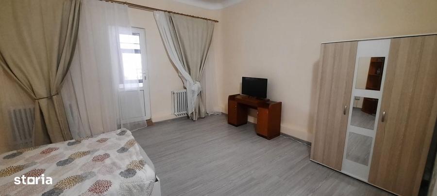 Apartament cu 2 camere semidecomandat în Central