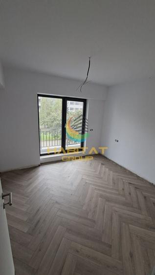 Apartament cu 3 camere decomandat în Berceni