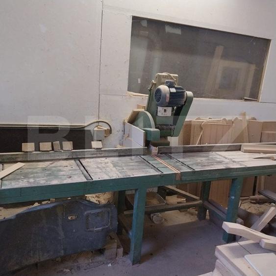Spațiu industrial, de 1,200 mp, în Botiz