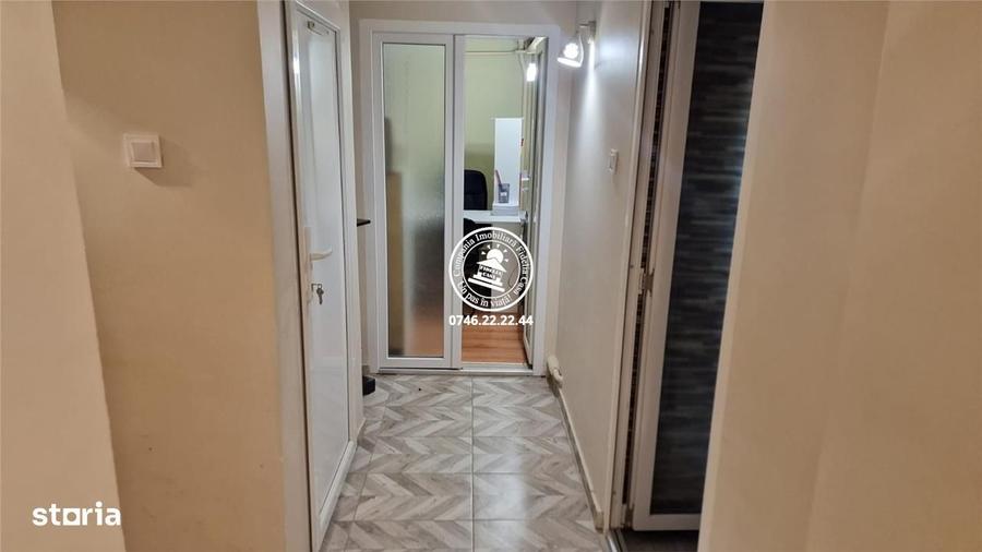 Casă cu 4 camere în Dorobanț