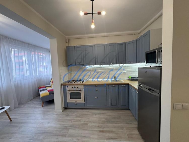Apartament cu 2 camere semidecomandat în Florești