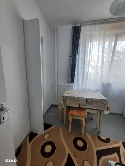 Perfect pentru elevi /studenti , inchiriez apartament 2 camere - 3