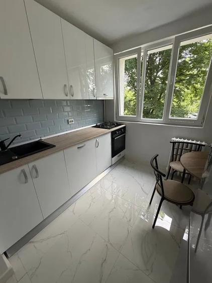 Închiriere Apartament 3 camere în Drumul Taberei 10 min metrou - 7