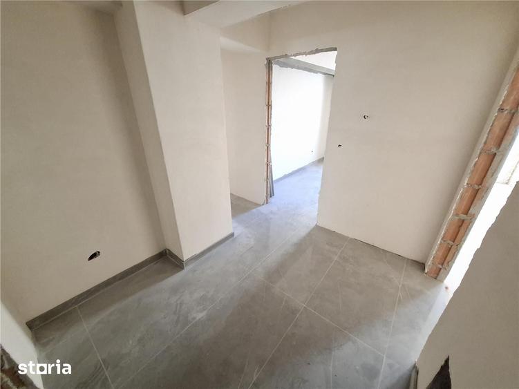 Apartament cu 3 camere decomandat în Galata