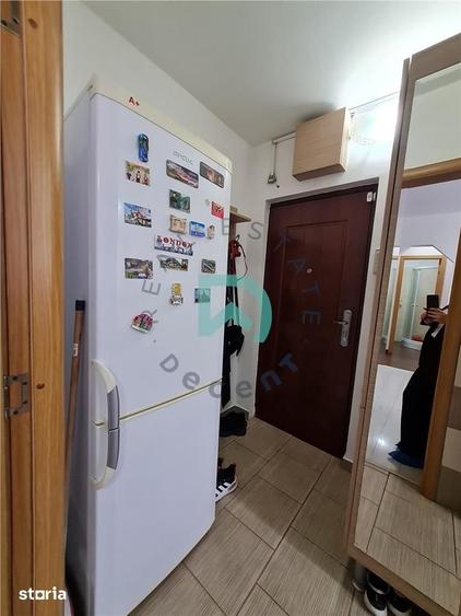 Apartament cu 2 camere semidecomandat în Florilor