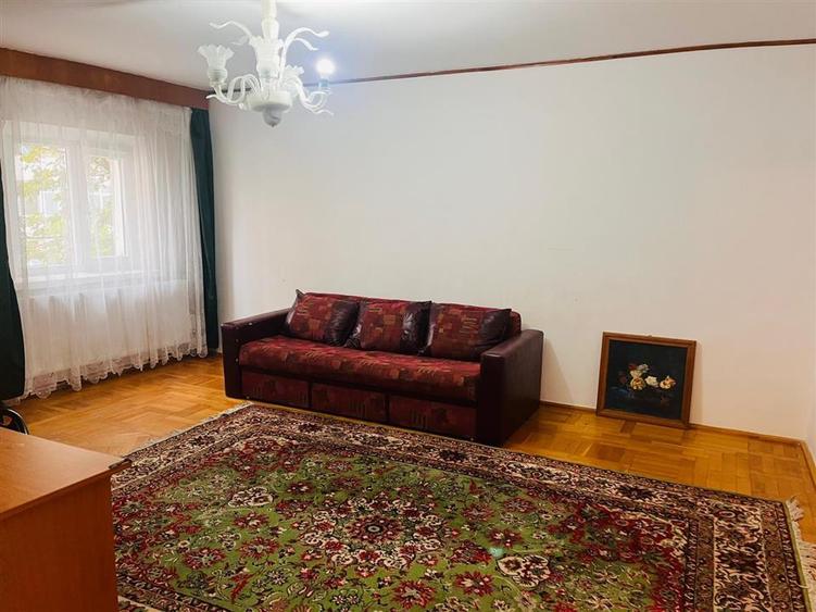 Apartament cu 2 camere decomandat, mobilat în Central