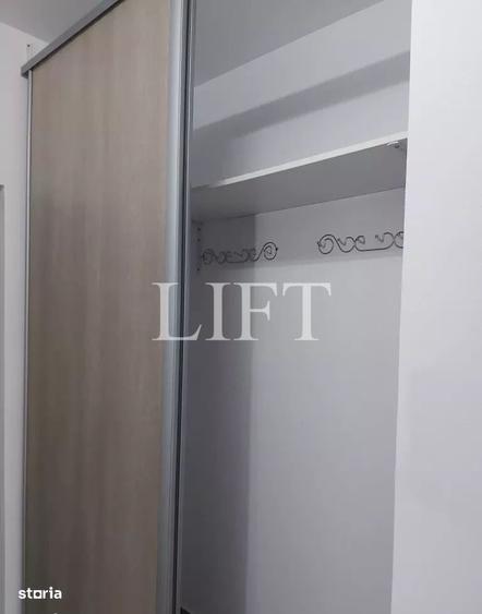 Apartament cu 2 camere decomandat în Tractorul — fotografia 1
