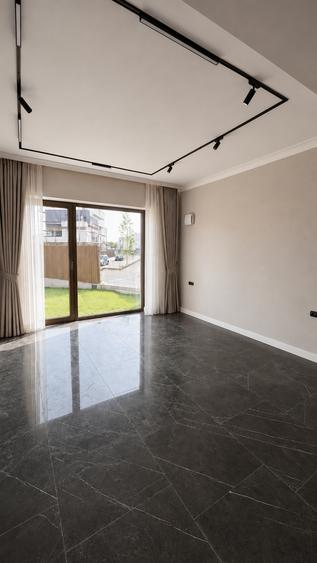 Apartament cu 3 camere semidecomandat în Băneasa