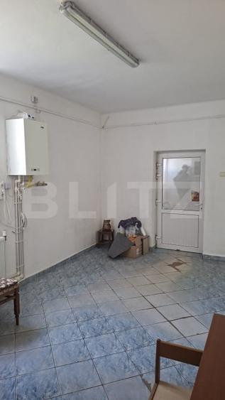 Spațiu comercial, de 24 mp, în Tractorul