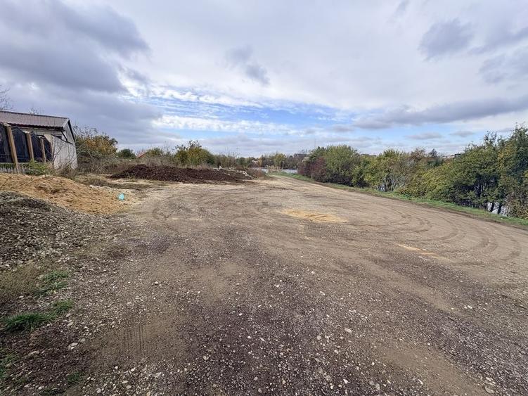 Casă cu 4 camere cu Teren 150 Mp în Colentina