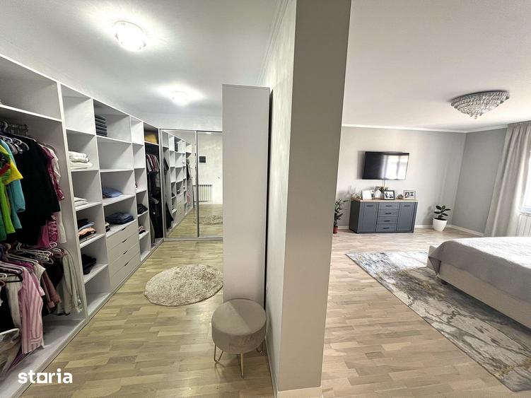 Casă cu 4 camere cu Teren 1500 Mp în Halmeu