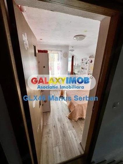 Casă cu 7 camere cu Teren 1100 Mp în Aninoasa