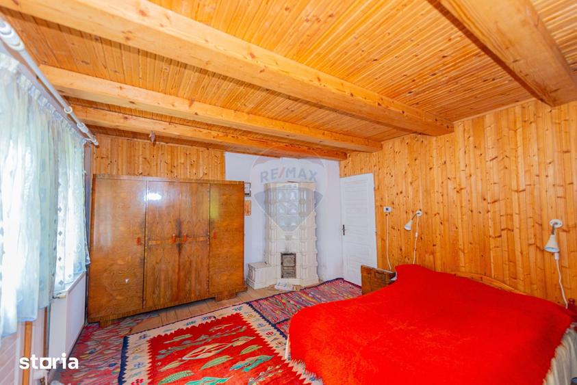 Casă cu 6 camere cu Teren 439 Mp în Măneciu