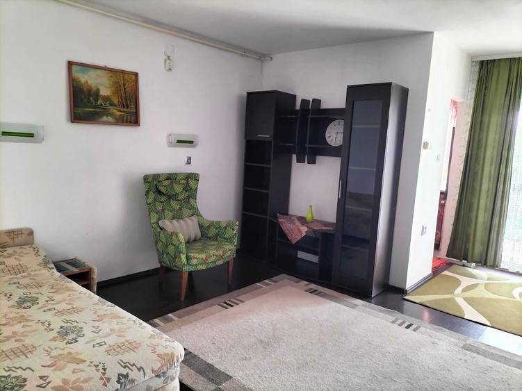 Garsonieră decomandată în Exterior Vest