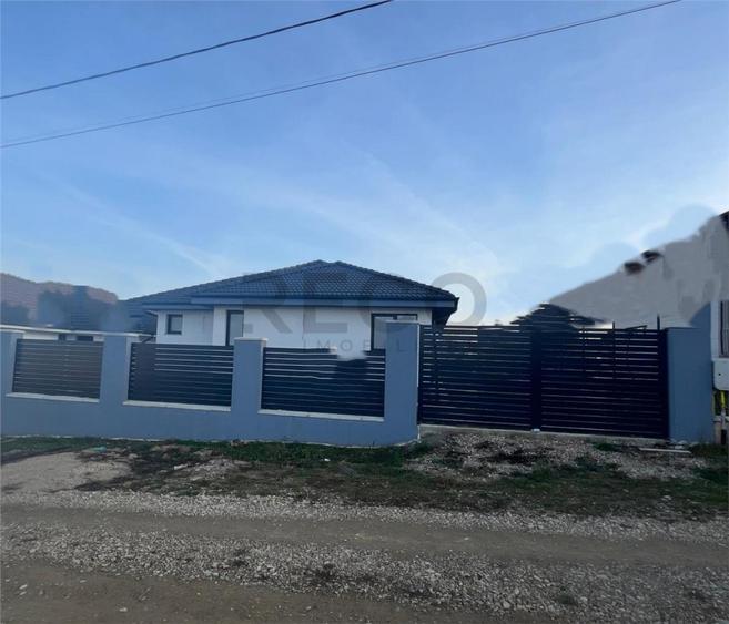 Casă cu 3 camere cu Teren 600 Mp în Paleu
