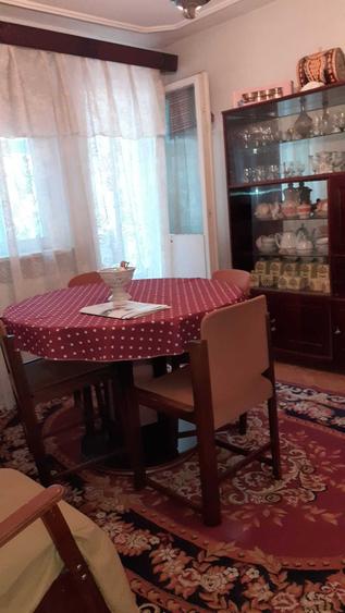 Apartament cu 3 camere decomandat în Sud
