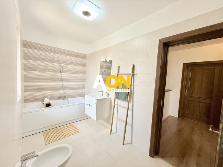 Casă cu 4 camere cu Canalizare în Cetate