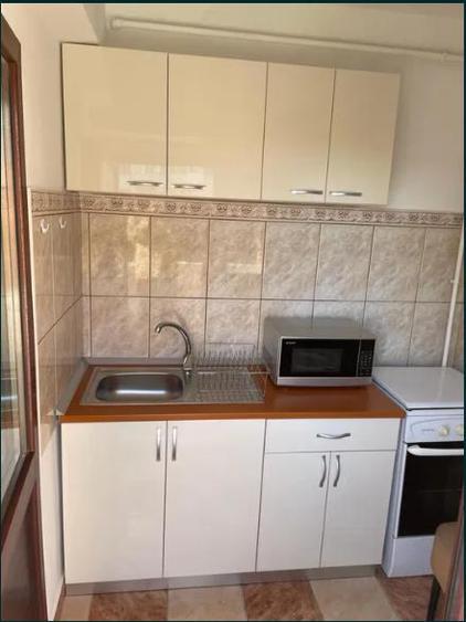 Garsonieră decomandată, mobilată în Unirii Sud