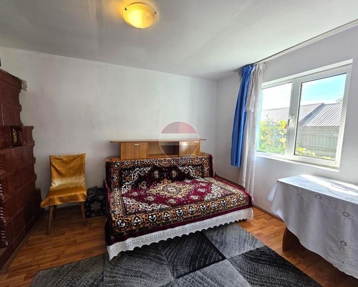 Casă individuală cu 5 camere cu Teren 1098 Mp în Oreavul