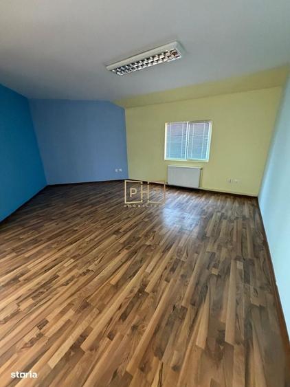 Spațiu comercial, de 180 mp, în Tăuți