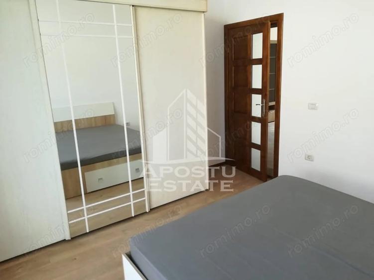 Apartament cu 2 camere semidecomandat în Ghiroda