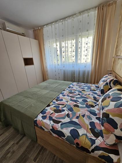 Apartament cu 2 camere decomandat în Basarabia