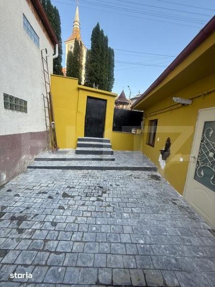 Casă cu 2 camere cu Teren 100 Mp în Schei