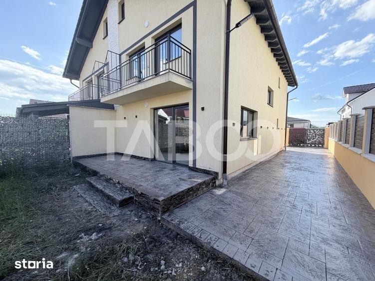 Casă cu 4 camere cu Teren 126 Mp în Șelimbăr