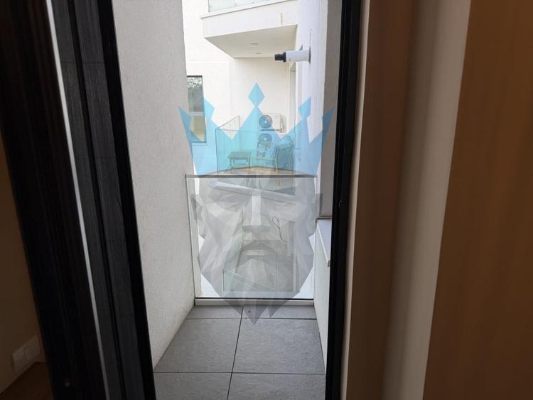Apartament cu 2 camere semidecomandat, mobilat în P-ța Alba Iulia