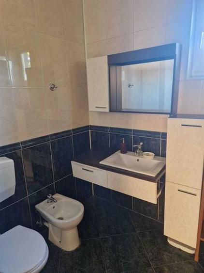 Casă individuală cu 5 camere cu Teren 350 Mp în Dămăroaia