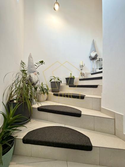 Apartament cu 2 camere semidecomandat, mobilat în Giroc