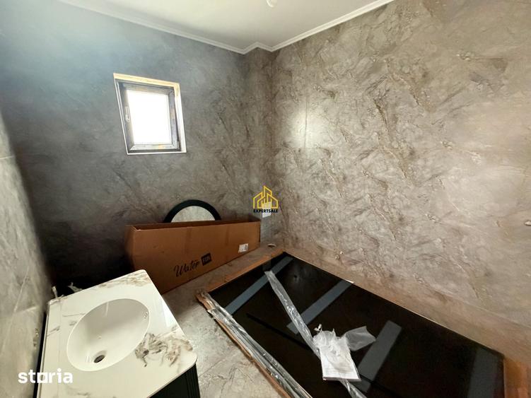 Casă cu 4 camere cu Teren 250 Mp în Clinceni