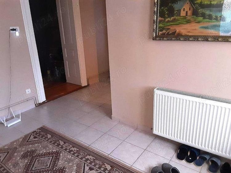 Casă cu 6 camere în Curtici