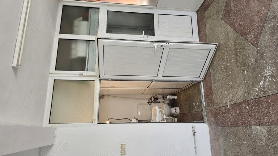 Spațiu comercial, de 50 mp, în Central