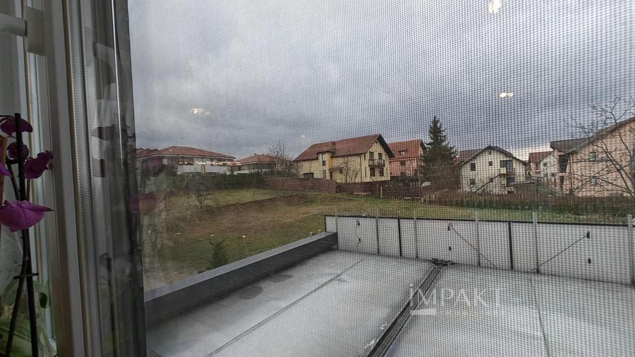 Apartament cu 3 camere semidecomandat în Europa