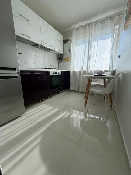 Apartament cu 2 camere decomandat în Independenței