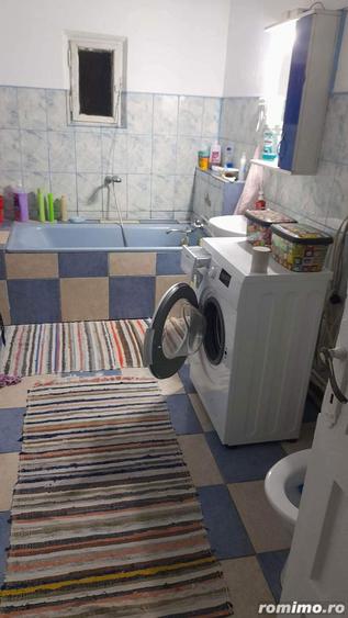 Casă cu 5 camere cu Teren 1000 Mp în Livezeni