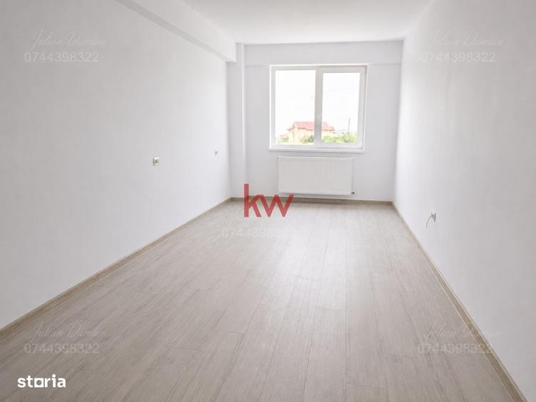 Apartament cu 3 camere în Uricani