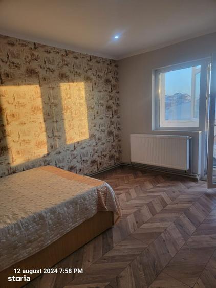 Apartament cu 3 camere decomandat în Micro 3